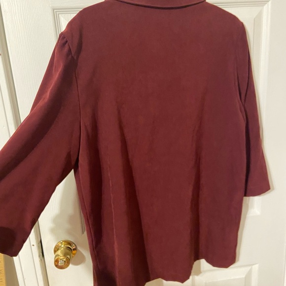 R & K Burgundy Button-Up Shirt - Picture 4 of 5